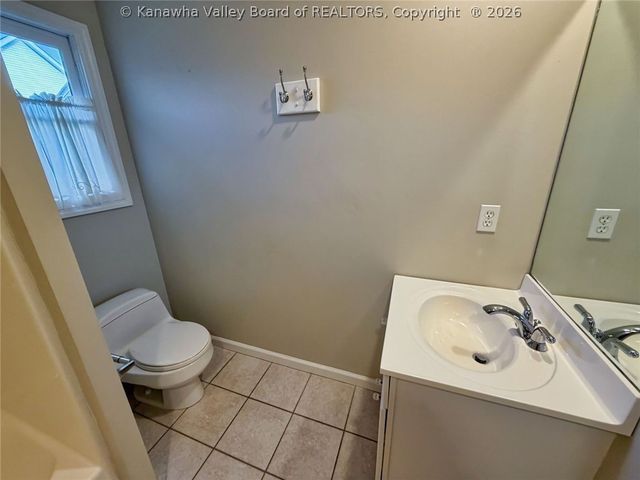 13 Cottonwood Drive, Pinch, WV 25071