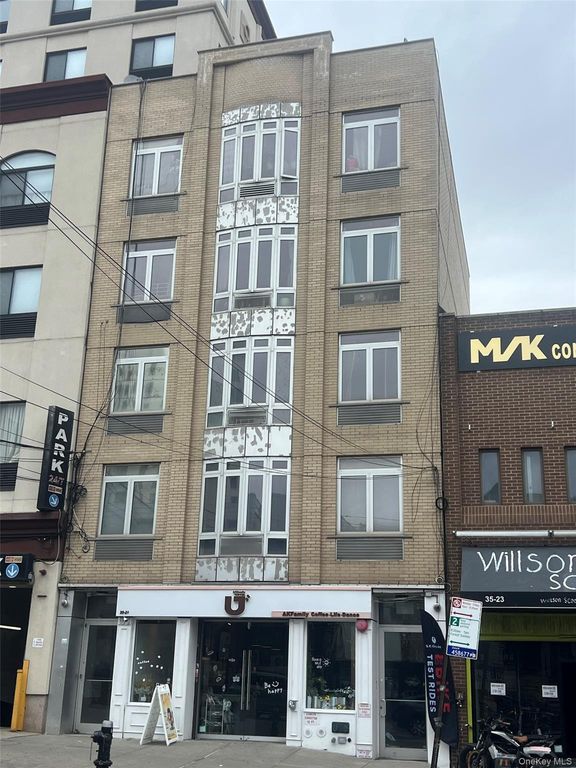 3521 Farrington Street 2FL, Flushing, NY 11354