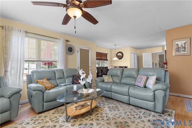 6720 Southbury Ct, Henrico, VA 23231