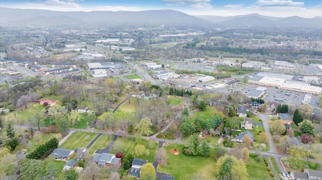 4125 Belle Aire CIR, Roanoke, VA 24018