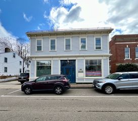 28 South Street 8, Hingham, MA 02043