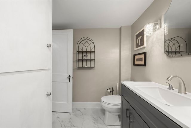 17 Dalton, Holbrook, MA 02343