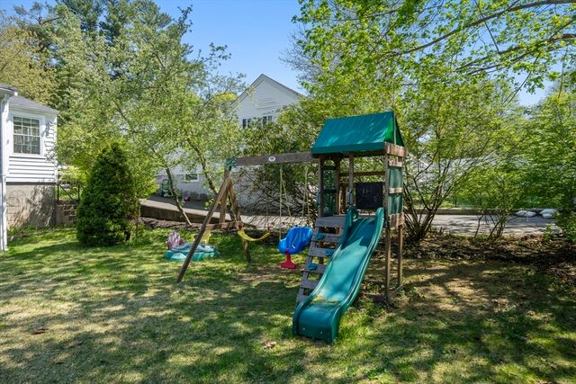 17 Dalton, Holbrook, MA 02343