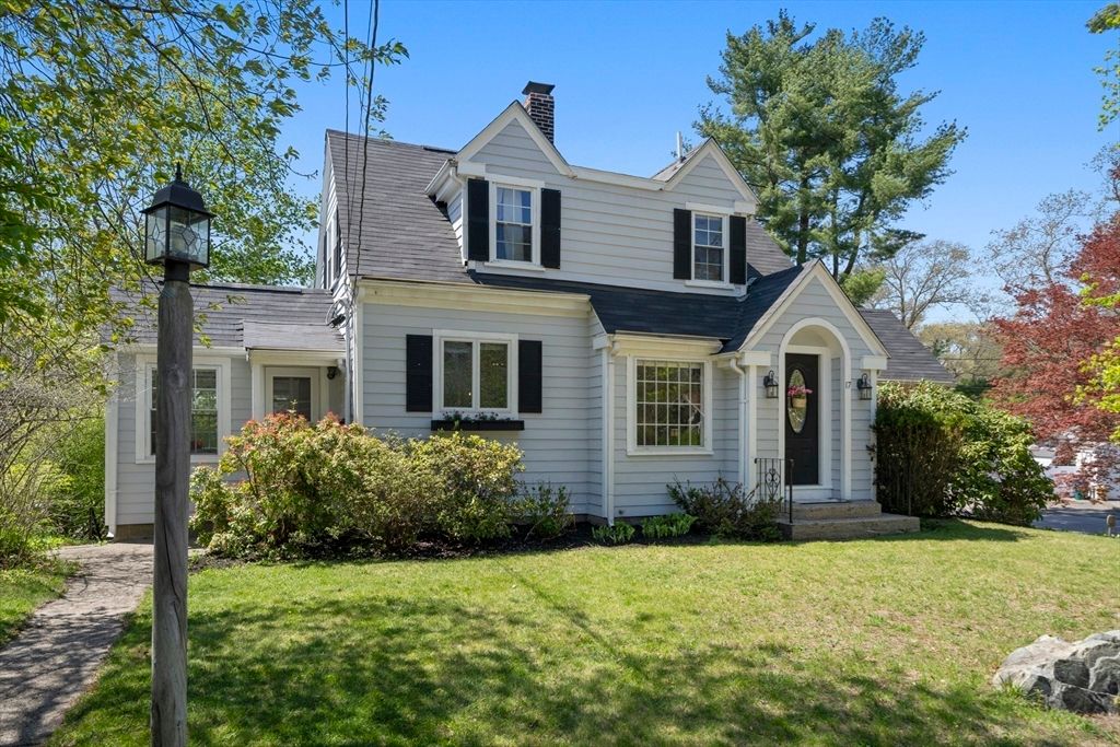 17 Dalton, Holbrook, MA 02343