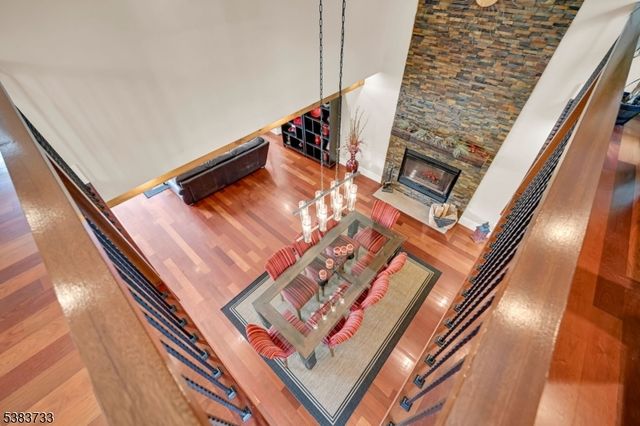 10 Van Orden Ln, Greenwood Lake, NY 10925