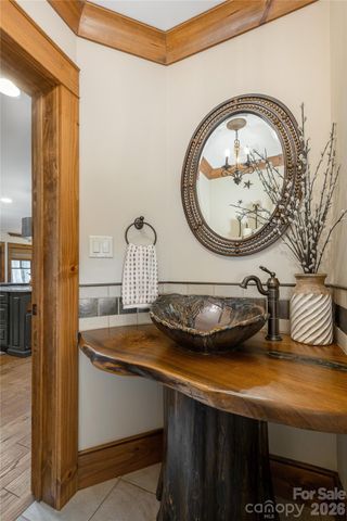 345 Prospect Drive, Burnsville, NC 28714
