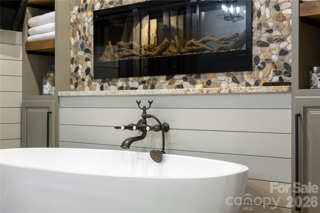 345 Prospect Drive, Burnsville, NC 28714