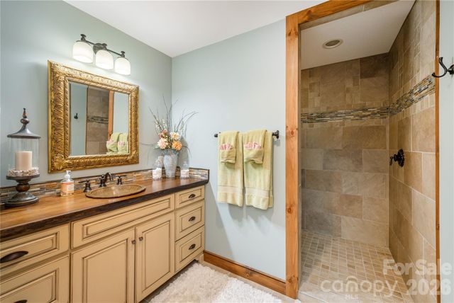 345 Prospect Drive, Burnsville, NC 28714