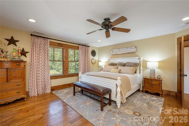 345 Prospect Drive, Burnsville, NC 28714