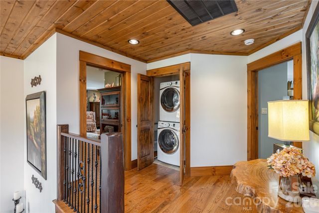 345 Prospect Drive, Burnsville, NC 28714