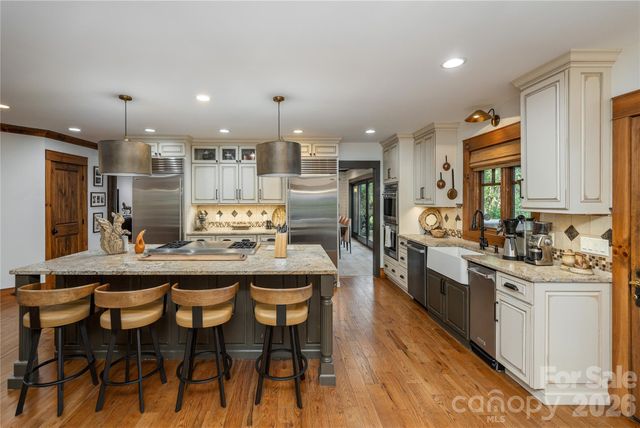 345 Prospect Drive, Burnsville, NC 28714
