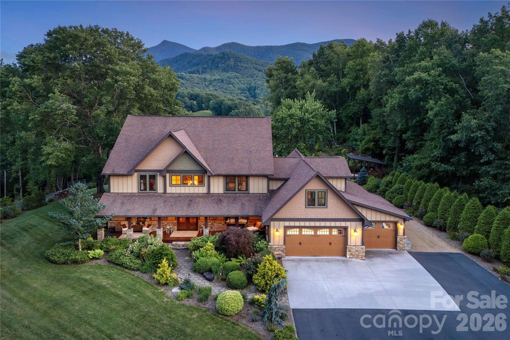345 Prospect Drive, Burnsville, NC 28714