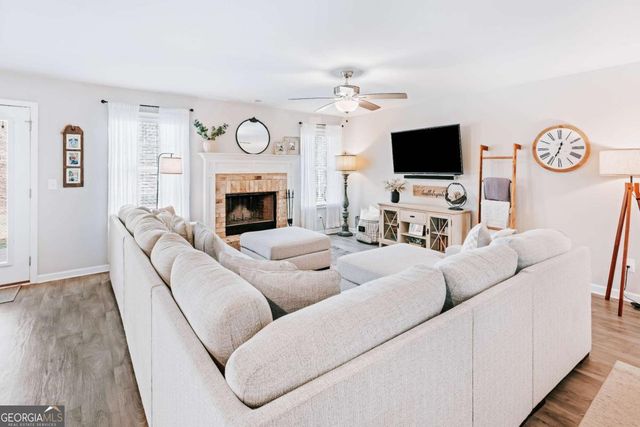 121 Mountain Creek Drive, Maysville, GA 30558