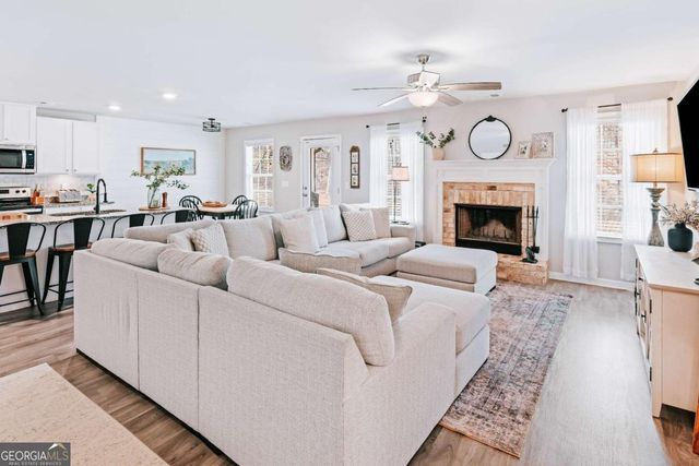 121 Mountain Creek Drive, Maysville, GA 30558