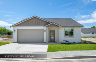120 E 26th Avenue, Kennewick, WA 99337