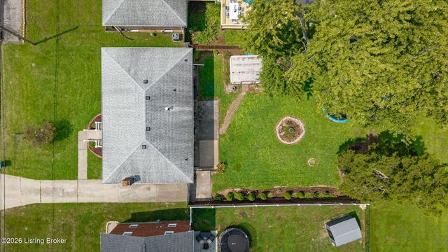 6201 Rocky Mountain Dr, Louisville, KY 40228