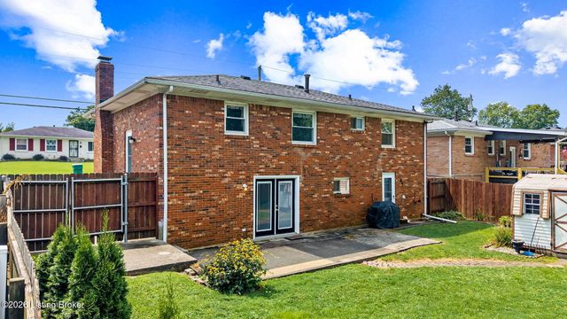 6201 Rocky Mountain Dr, Louisville, KY 40228