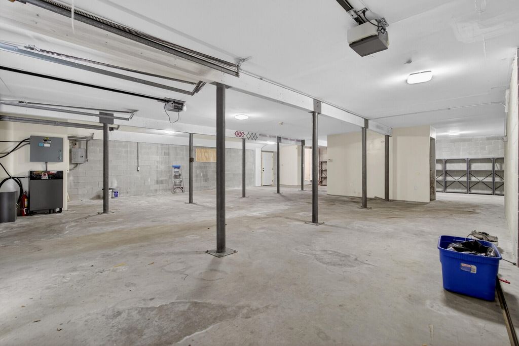 Image 40 of property listing at 100 Hazel Drive, Summerville, SC 29483