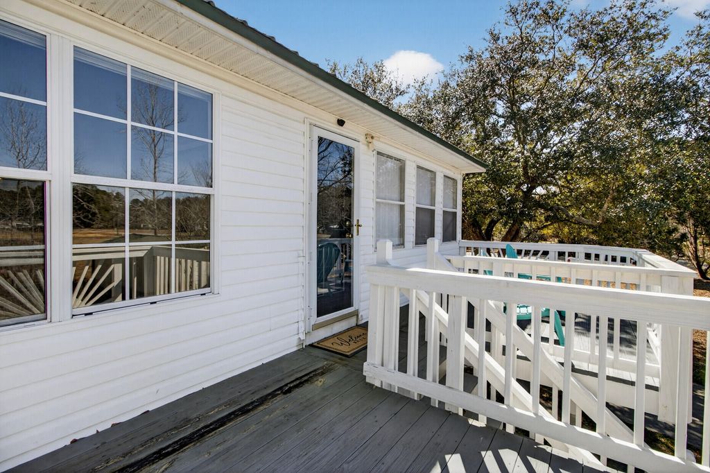 Image 46 of property listing at 100 Hazel Drive, Summerville, SC 29483