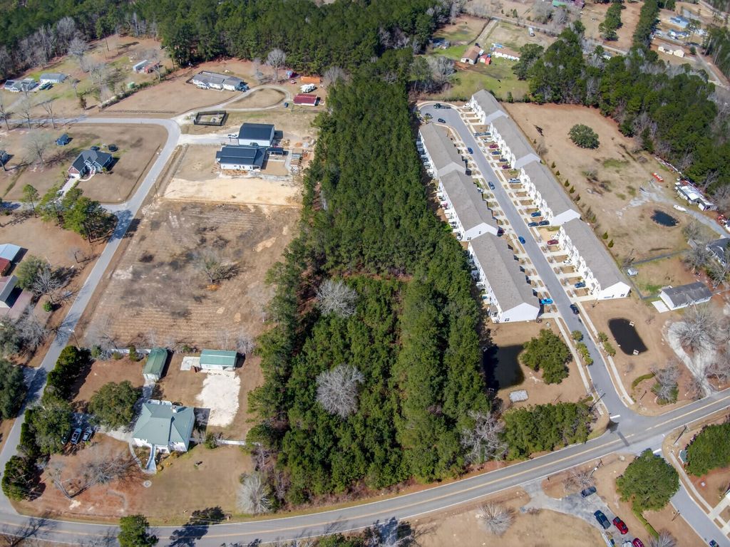 Image 55 of property listing at 100 Hazel Drive, Summerville, SC 29483