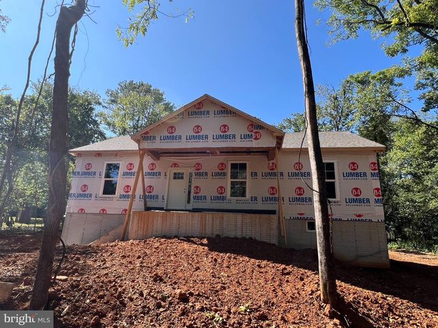 137 DAWN LN, Harpers Ferry, WV 25425
