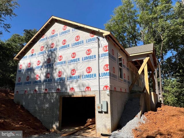 137 DAWN LN, Harpers Ferry, WV 25425