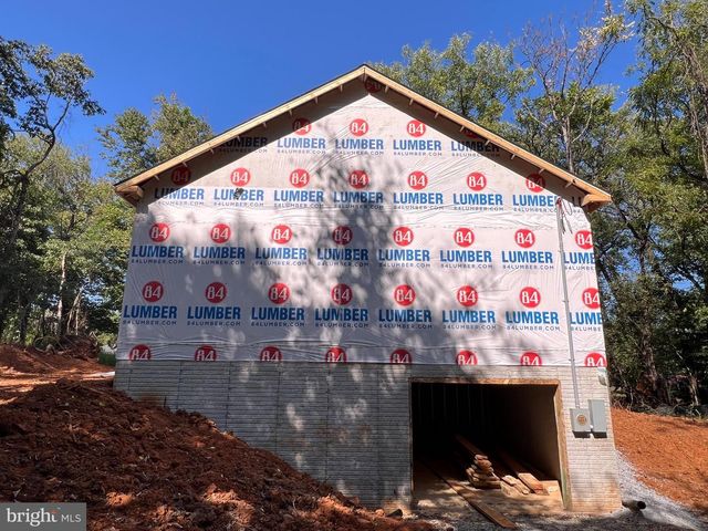 137 DAWN LN, Harpers Ferry, WV 25425
