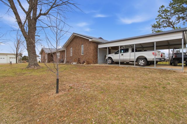 2190 St Highway 181, Dora, MO 65637