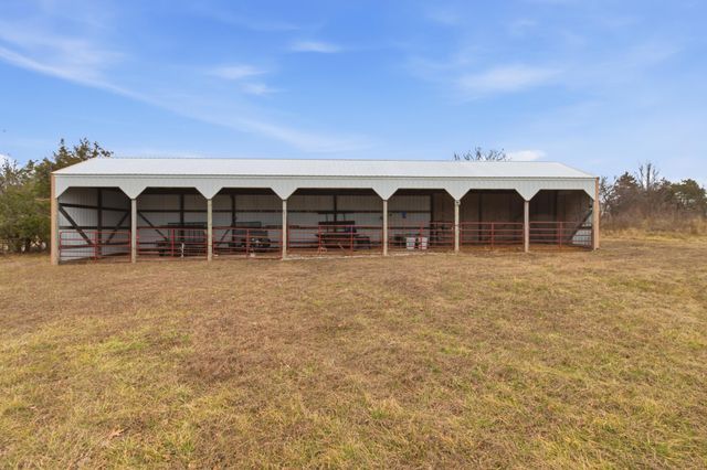 2190 St Highway 181, Dora, MO 65637