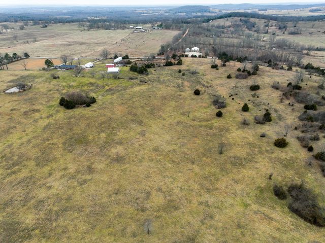 2190 St Highway 181, Dora, MO 65637