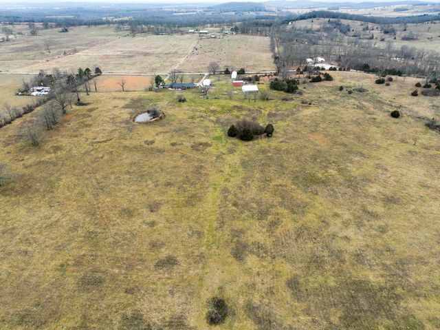 2190 St Highway 181, Dora, MO 65637