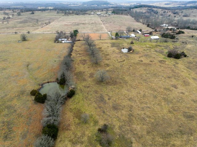 2190 St Highway 181, Dora, MO 65637