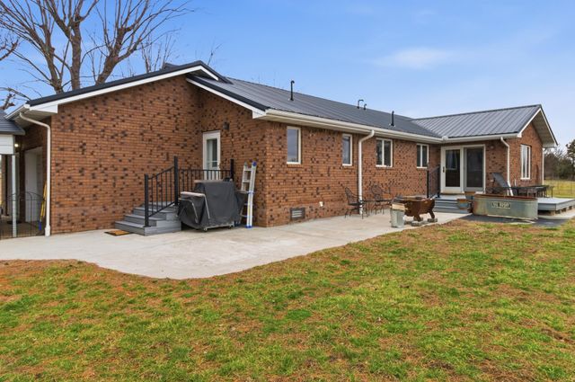 2190 St Highway 181, Dora, MO 65637