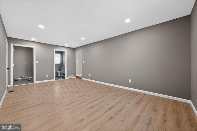 299 KENT RD, Warminster, PA 18974