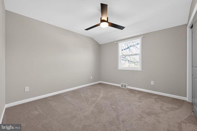 299 KENT RD, Warminster, PA 18974