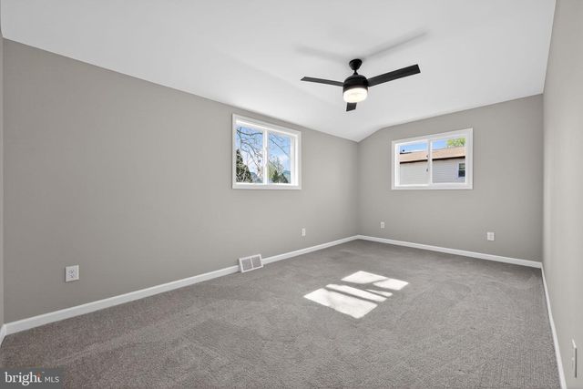 299 KENT RD, Warminster, PA 18974