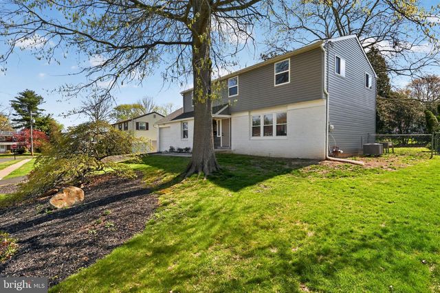 299 KENT RD, Warminster, PA 18974