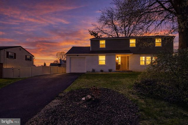 299 KENT RD, Warminster, PA 18974