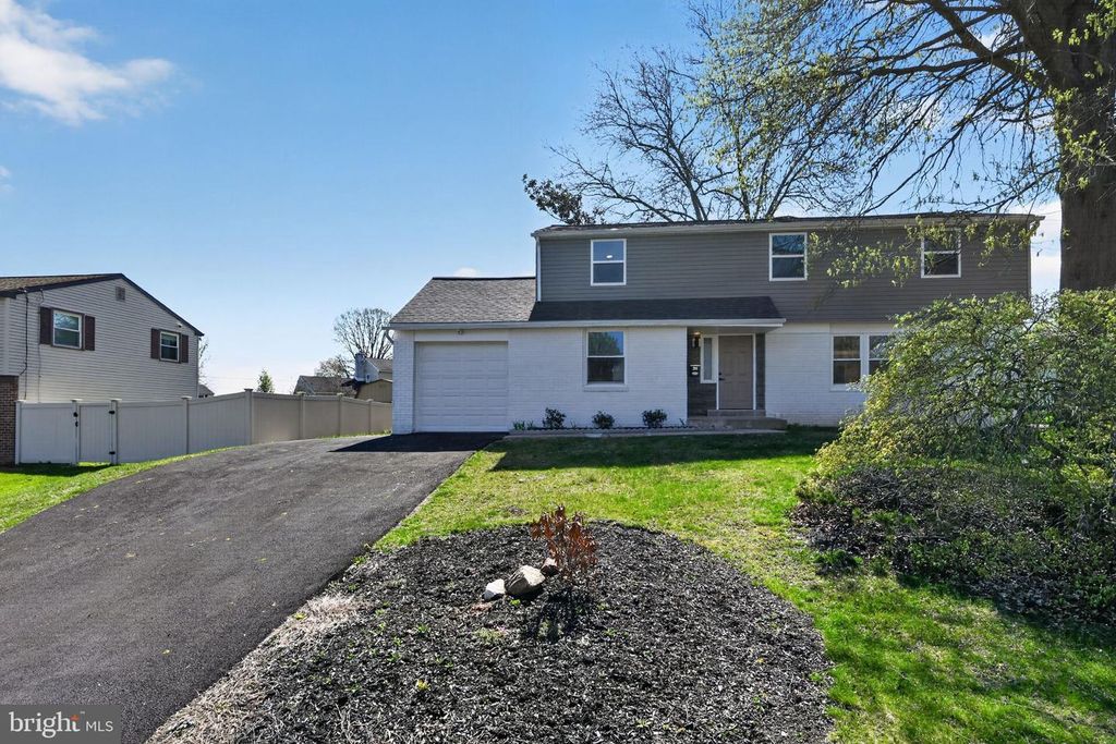 299 KENT RD, Warminster, PA 18974