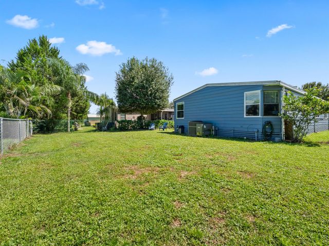 2855 SW Monarch Trail, Stuart, FL 34997