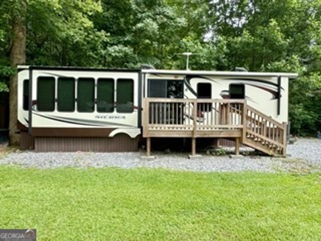 283 Leisure Acres Drive, Cleveland, GA 30528