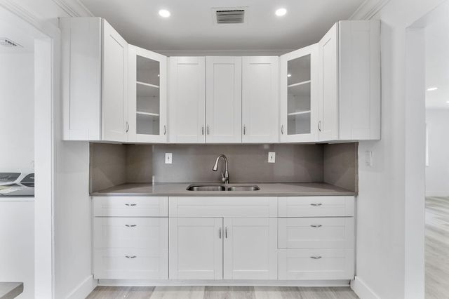 534 NW 3rd Terrace, Deerfield Beach, FL 33441