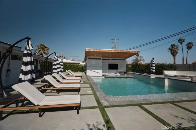 359 W Avenida Cerca, Palm Springs, CA 92262