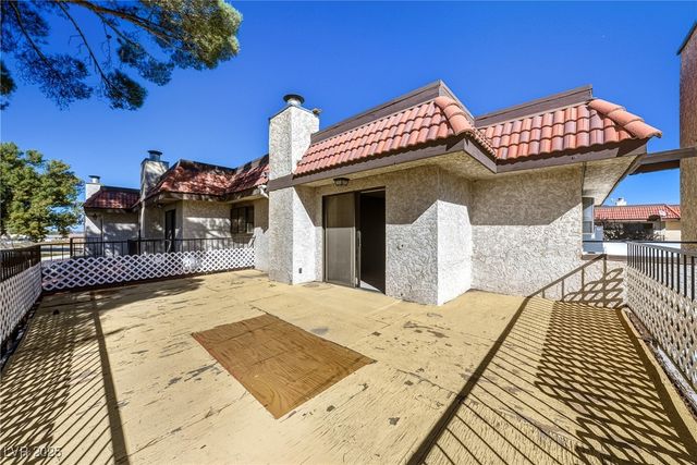 701 Bourbon Street G4, Pahrump, NV 89048