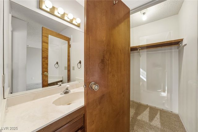 701 Bourbon Street G4, Pahrump, NV 89048