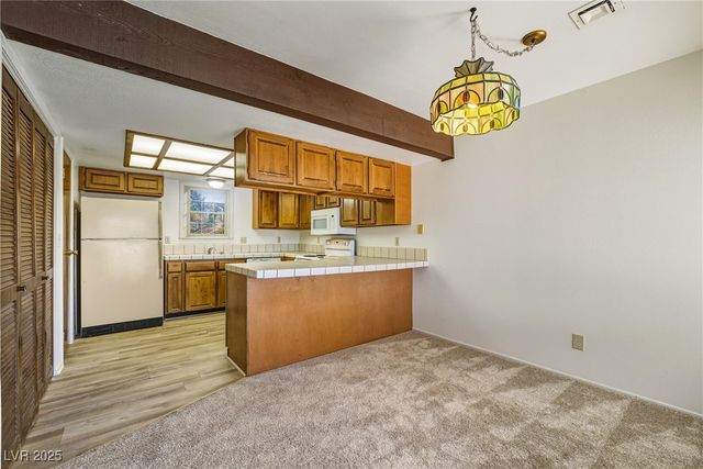 701 Bourbon Street G4, Pahrump, NV 89048