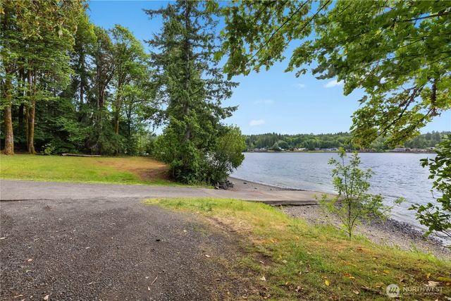 381 E Soundview Drive, Shelton, WA 98584