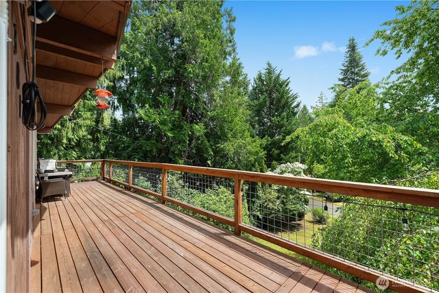 381 E Soundview Drive, Shelton, WA 98584