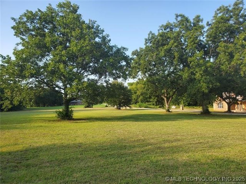 33434 E Pvt 1725 Drive, Davis, OK 73030