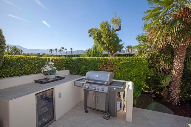 48225 Via Solana, La Quinta, CA 92253